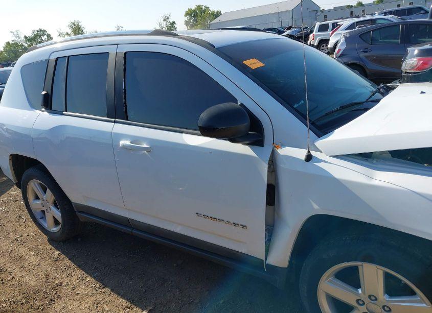 Photo 14 of 2011 Jeep Compass LIMITED (VIN 1J4NT5FBXBD288554)