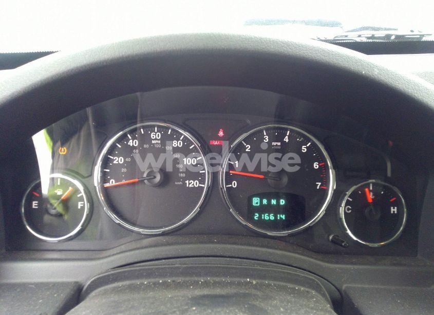 Photo 7 of 2010 Jeep Liberty SPORT (VIN 1J4PN2GK0AW145292)