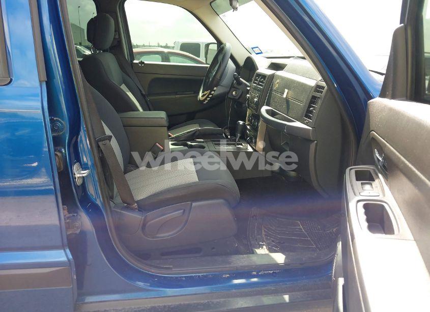 Photo 5 of 2010 Jeep Liberty SPORT (VIN 1J4PN2GK1AW172873)