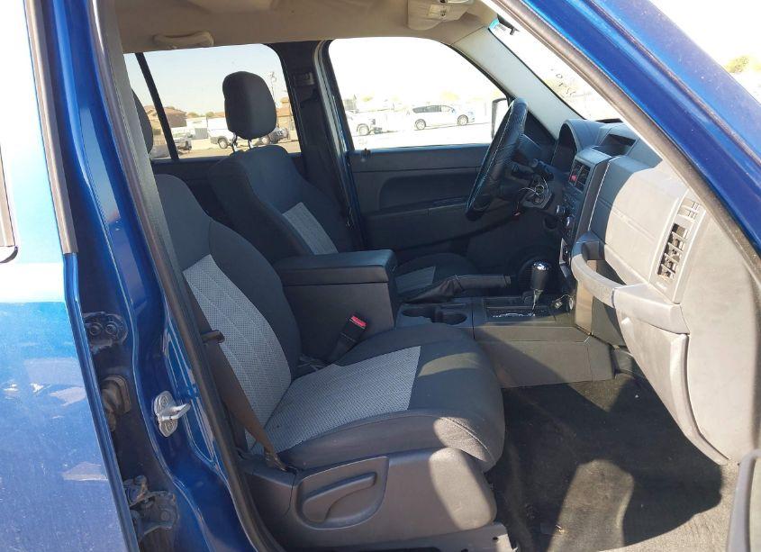 Photo 5 of 2010 Jeep Liberty SPORT (VIN 1J4PN2GK1AW177393)