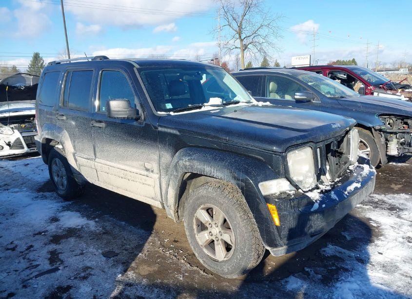 2011 Jeep Liberty SPORT (VIN 1J4PN2GK1BW563538) main photo