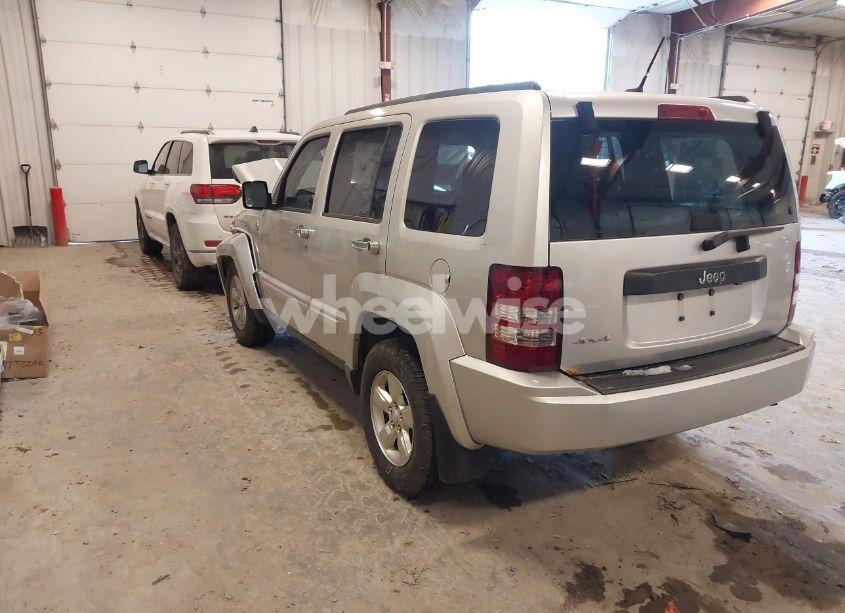 Photo 3 of 2010 Jeep Liberty SPORT (VIN 1J4PN2GK2AW144094)