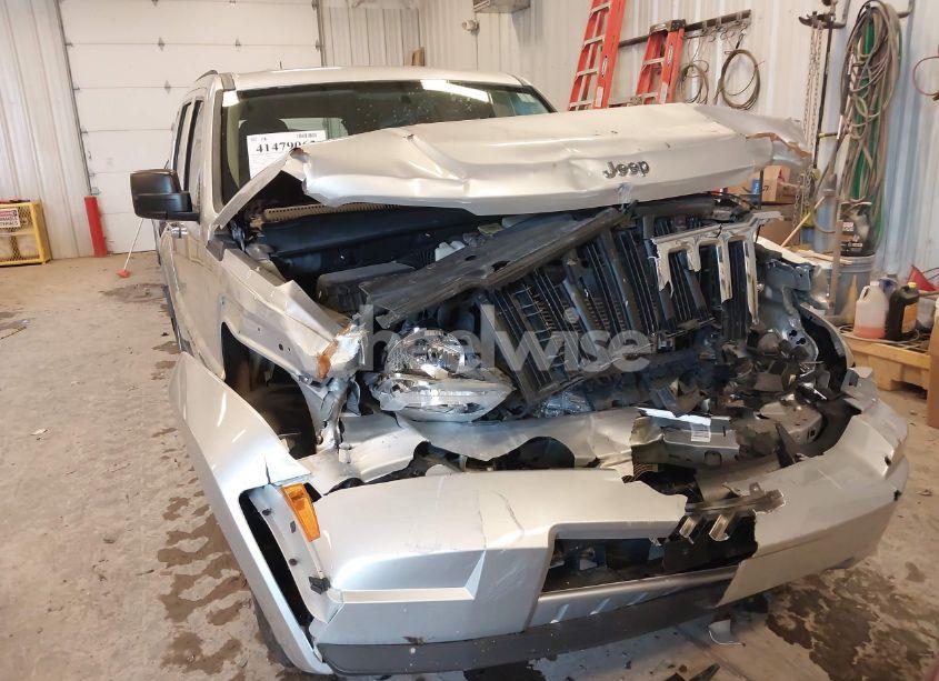 Photo 6 of 2010 Jeep Liberty SPORT (VIN 1J4PN2GK2AW144094)