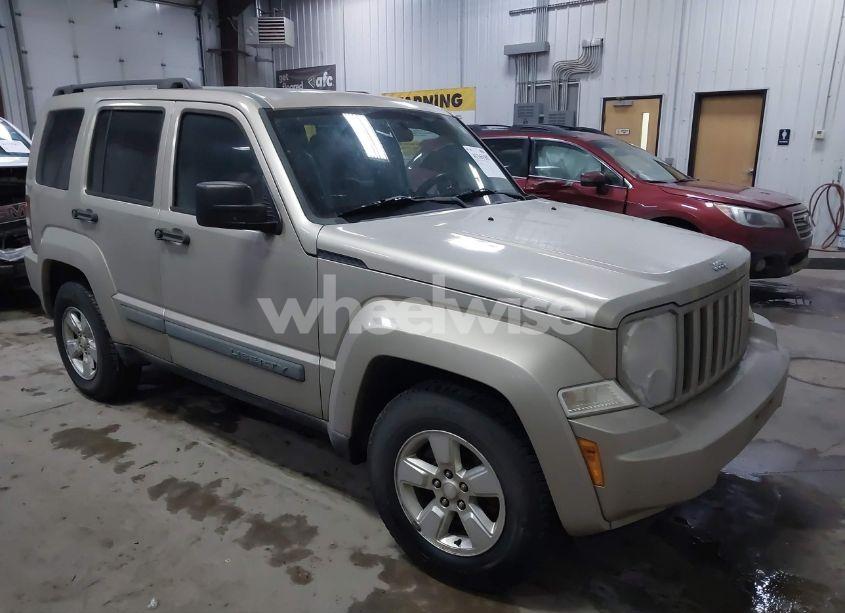 2010 Jeep Liberty SPORT (VIN 1J4PN2GK2AW164023) main photo