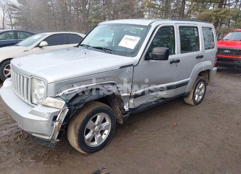 Photo 2 of 2010 Jeep Liberty SPORT (VIN 1J4PN2GK2AW182814)