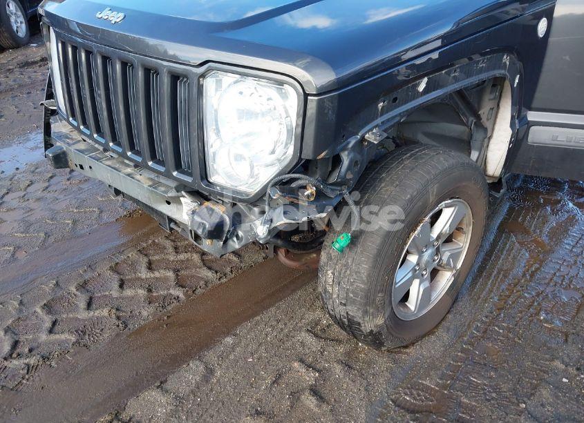Photo 6 of 2010 Jeep Liberty SPORT (VIN 1J4PN2GK3AW162040)