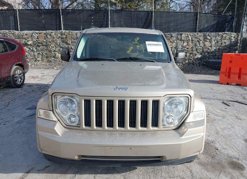 Photo 6 of 2010 Jeep Liberty SPORT (VIN 1J4PN2GK4AW123831)