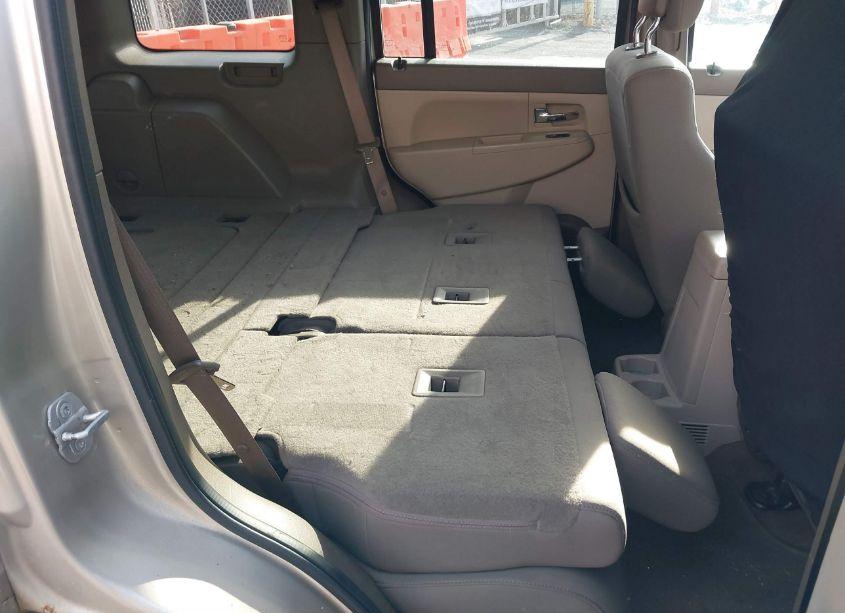 Photo 8 of 2010 Jeep Liberty SPORT (VIN 1J4PN2GK4AW123831)