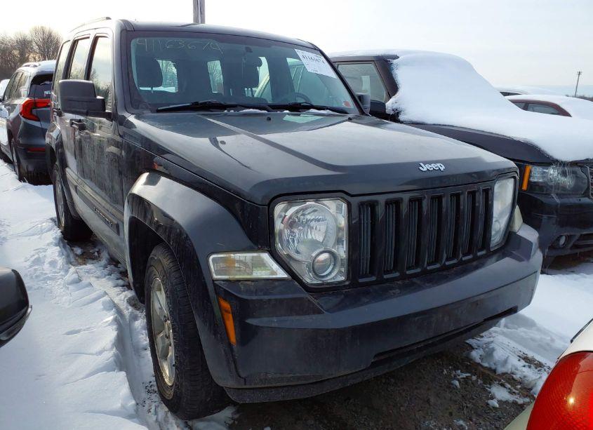 2010 Jeep Liberty SPORT (VIN 1J4PN2GK4AW136983) main photo