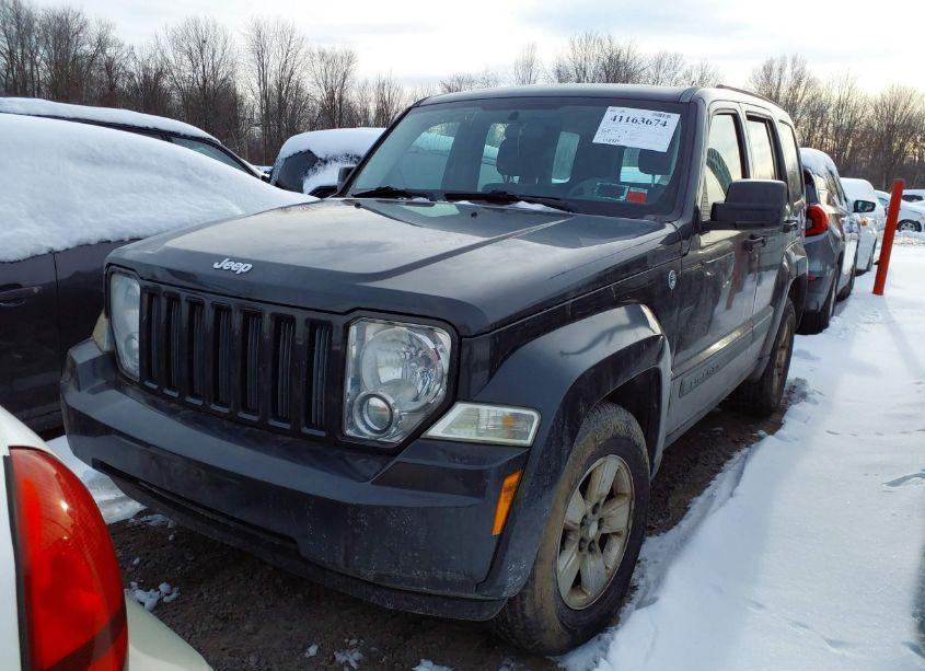 Photo 2 of 2010 Jeep Liberty SPORT (VIN 1J4PN2GK4AW136983)