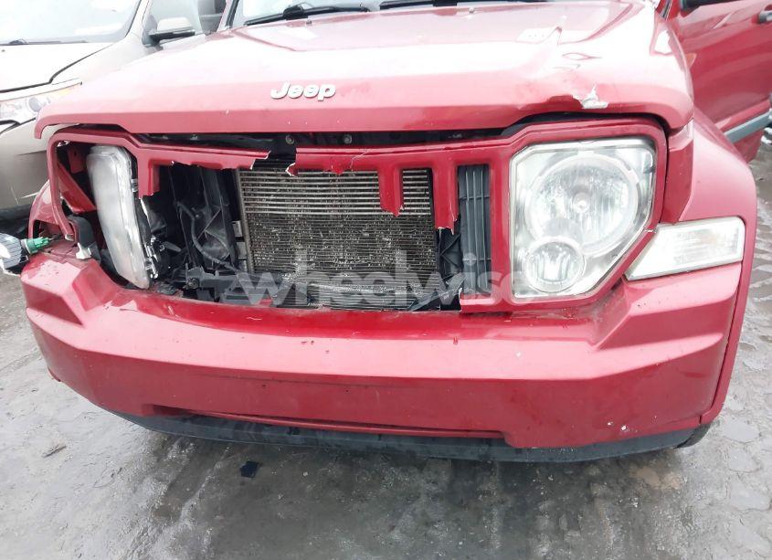 Photo 6 of 2010 Jeep Liberty SPORT (VIN 1J4PN2GK4AW160281)