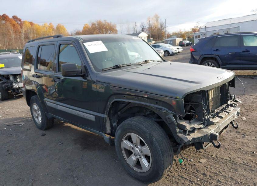 2011 Jeep Liberty SPORT (VIN 1J4PN2GK4BW585100) main photo