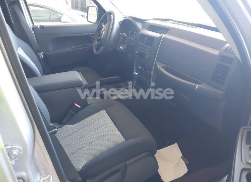 Photo 5 of 2010 Jeep Liberty SPORT (VIN 1J4PN2GK5AW166803)