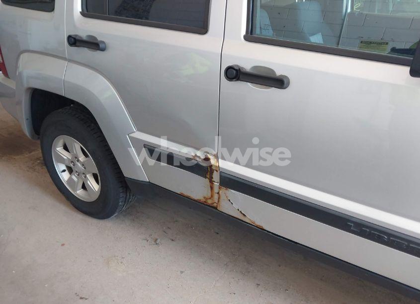 Photo 6 of 2010 Jeep Liberty SPORT (VIN 1J4PN2GK5AW166803)