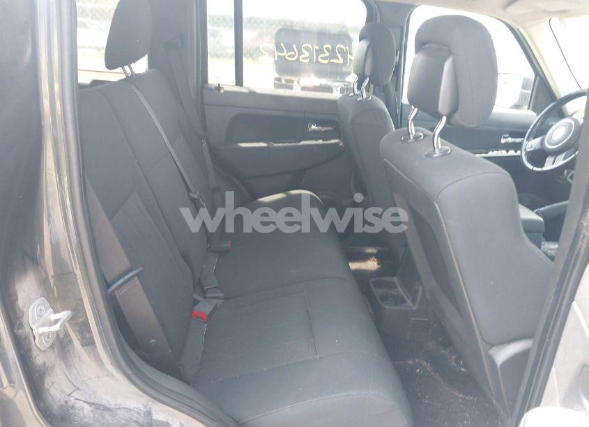 Photo 8 of 2011 Jeep Liberty SPORT (VIN 1J4PN2GK5BW512186)