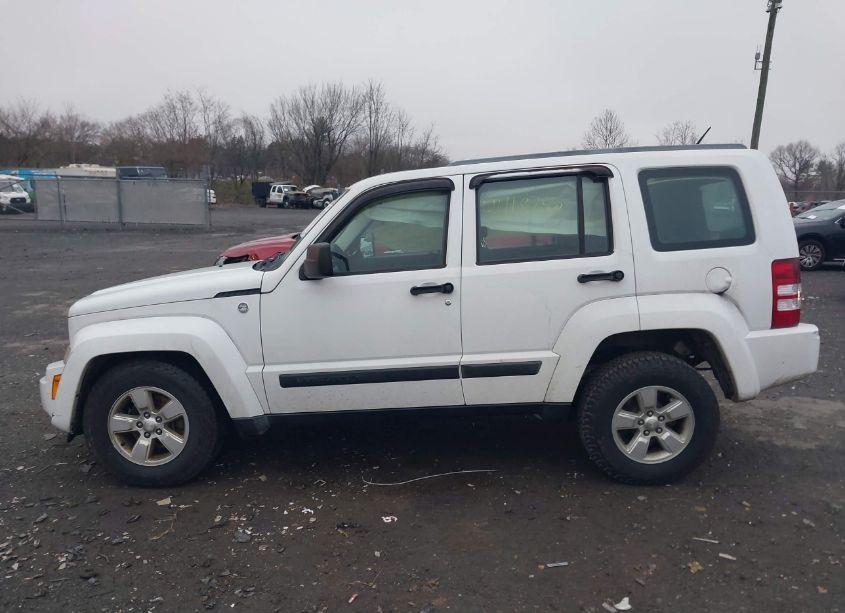 Photo 15 of 2011 Jeep Liberty SPORT (VIN 1J4PN2GK5BW582349)