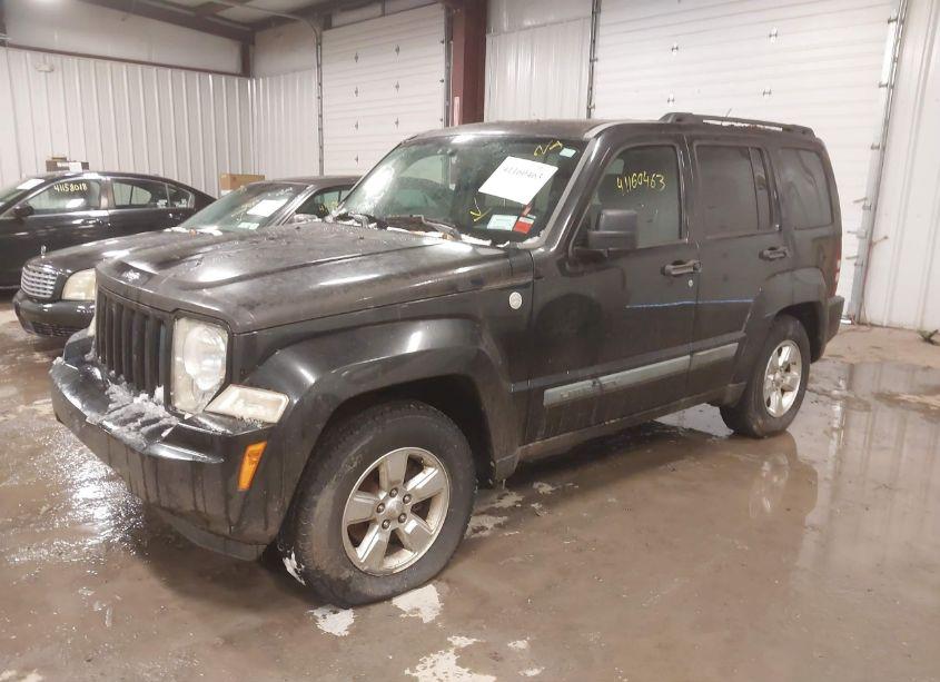 Photo 2 of 2010 Jeep Liberty SPORT (VIN 1J4PN2GK6AW114841)
