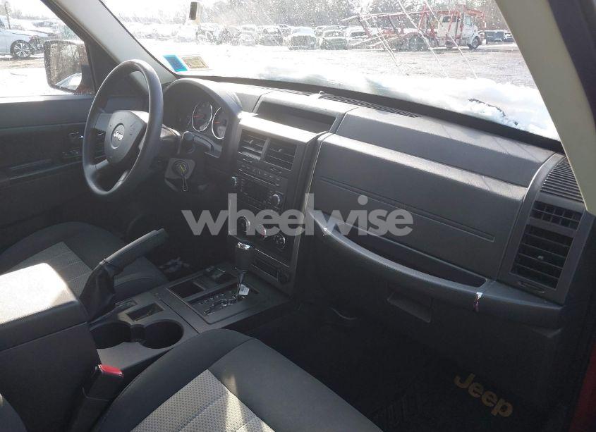 Photo 5 of 2010 Jeep Liberty SPORT (VIN 1J4PN2GK6AW177759)