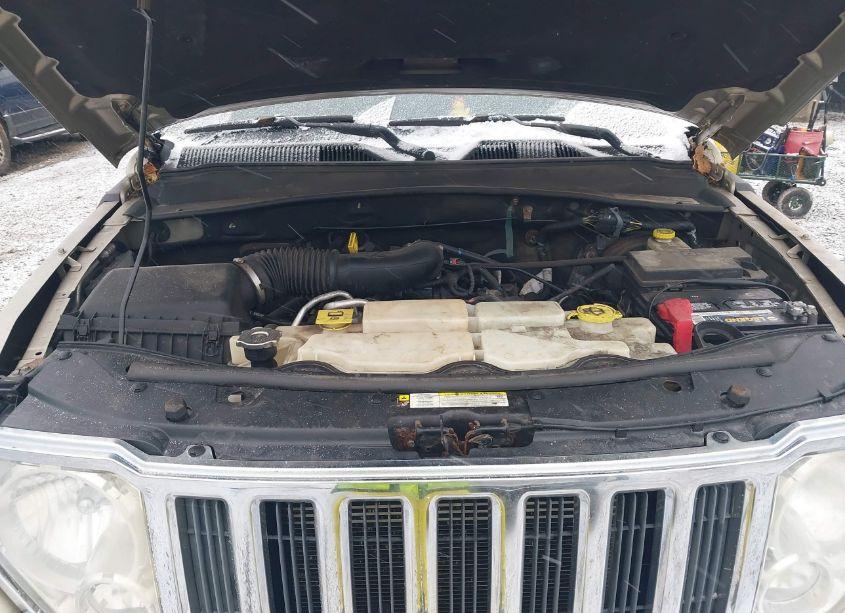 Photo 10 of 2011 Jeep Liberty SPORT (VIN 1J4PN2GK6BW513735)