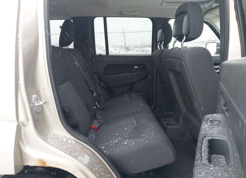 Photo 8 of 2011 Jeep Liberty SPORT (VIN 1J4PN2GK6BW513735)