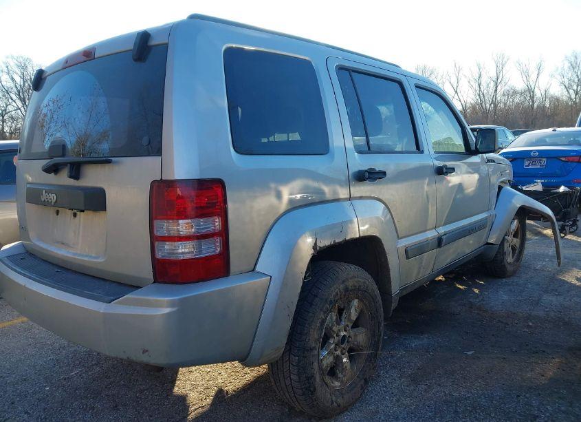 Photo 4 of 2011 Jeep Liberty SPORT (VIN 1J4PN2GK6BW568881)