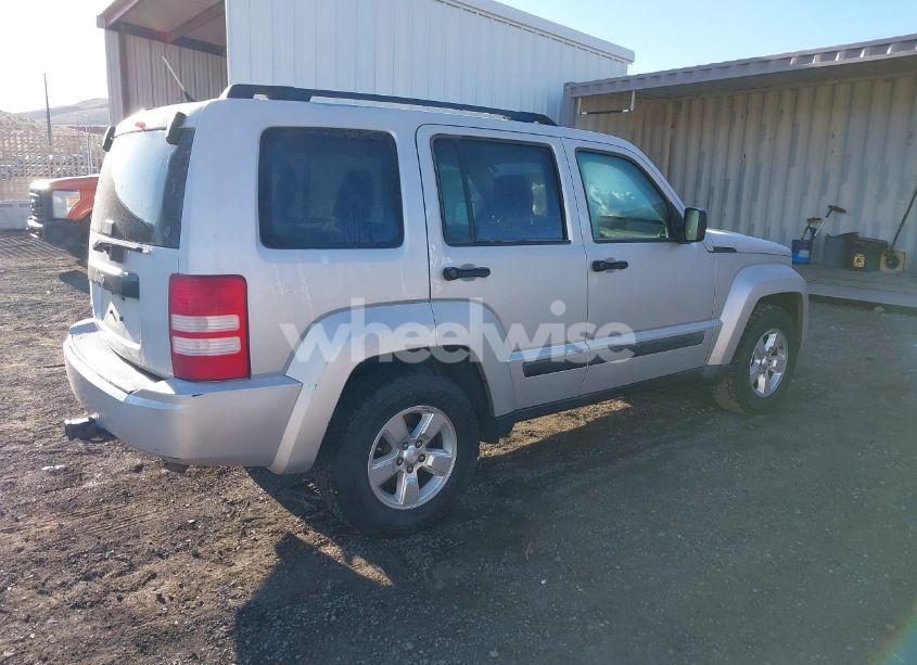 Photo 4 of 2011 Jeep Liberty SPORT (VIN 1J4PN2GK6BW580769)
