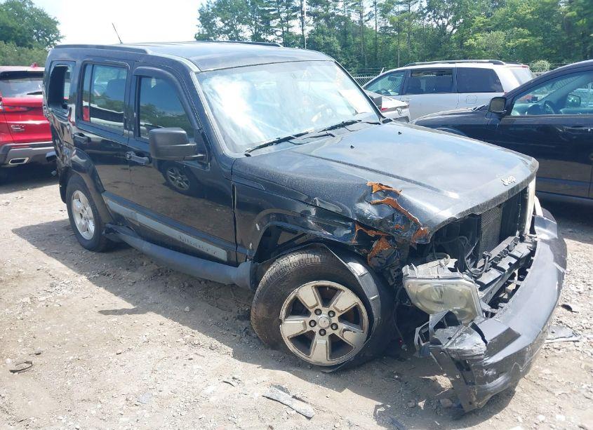 2010 Jeep Liberty SPORT (VIN 1J4PN2GK7AW105937) main photo