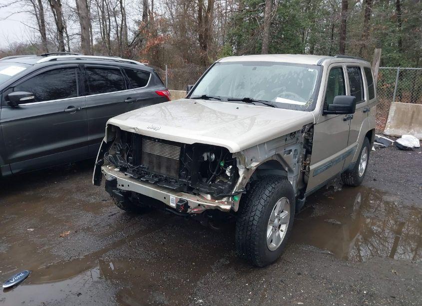 Photo 6 of 2010 Jeep Liberty SPORT (VIN 1J4PN2GK7AW110345)