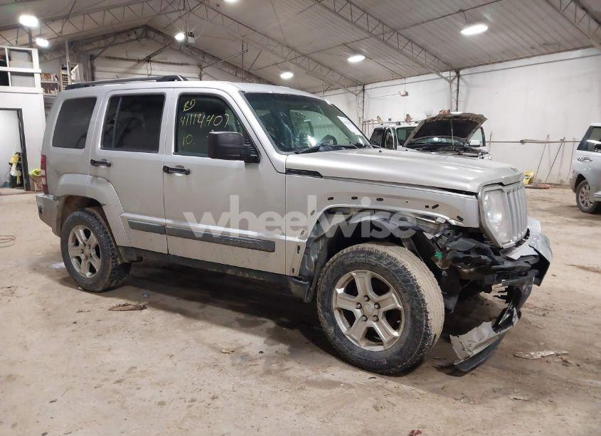 2010 Jeep Liberty SPORT (VIN 1J4PN2GK7AW147685) main photo