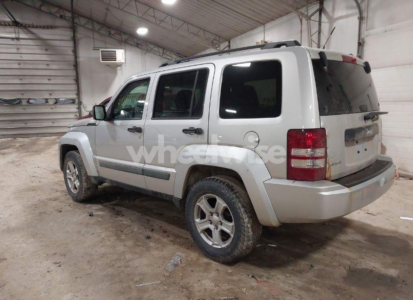 Photo 3 of 2010 Jeep Liberty SPORT (VIN 1J4PN2GK7AW147685)