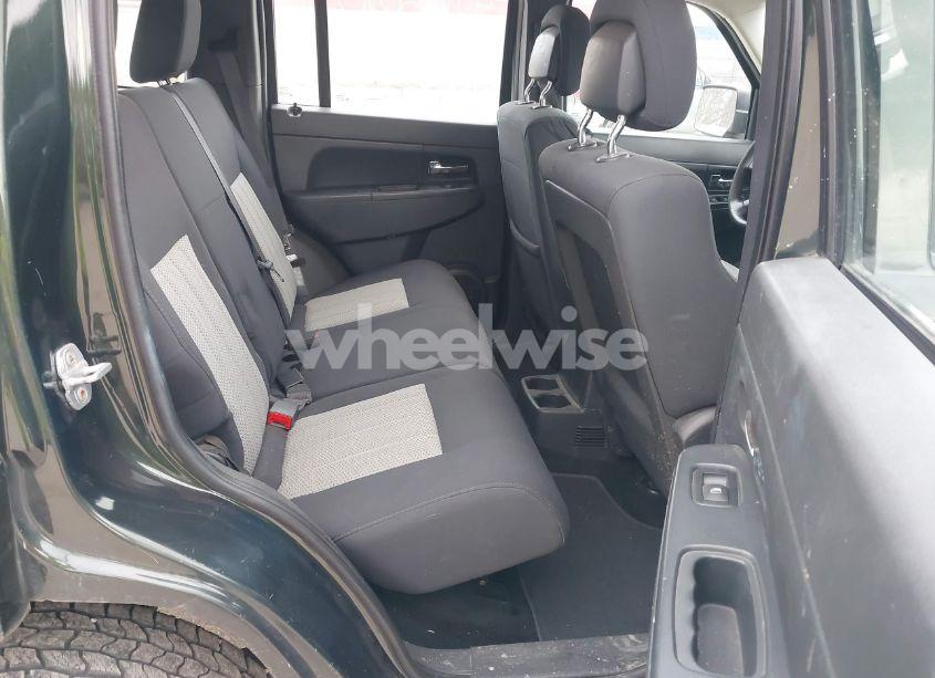 Photo 8 of 2010 Jeep Liberty SPORT (VIN 1J4PN2GK7AW176037)