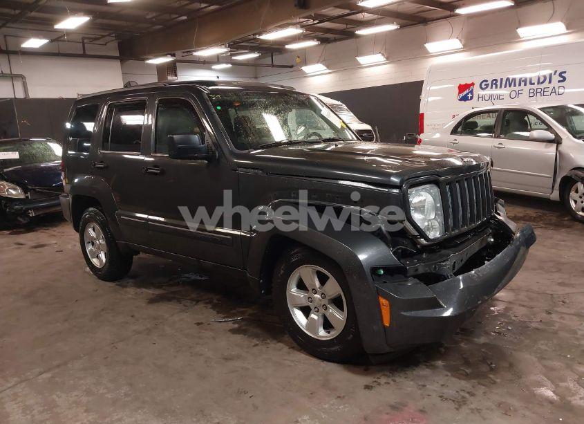2011 Jeep Liberty SPORT (VIN 1J4PN2GK8BW557137) main photo