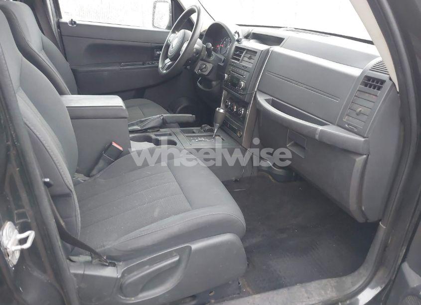 Photo 5 of 2011 Jeep Liberty SPORT (VIN 1J4PN2GK8BW572236)