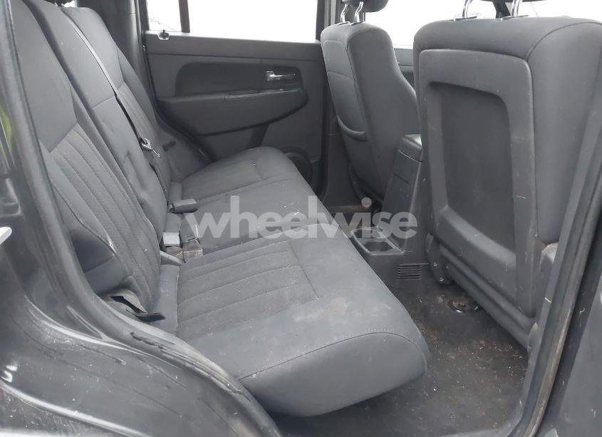 Photo 8 of 2011 Jeep Liberty SPORT (VIN 1J4PN2GK8BW572236)