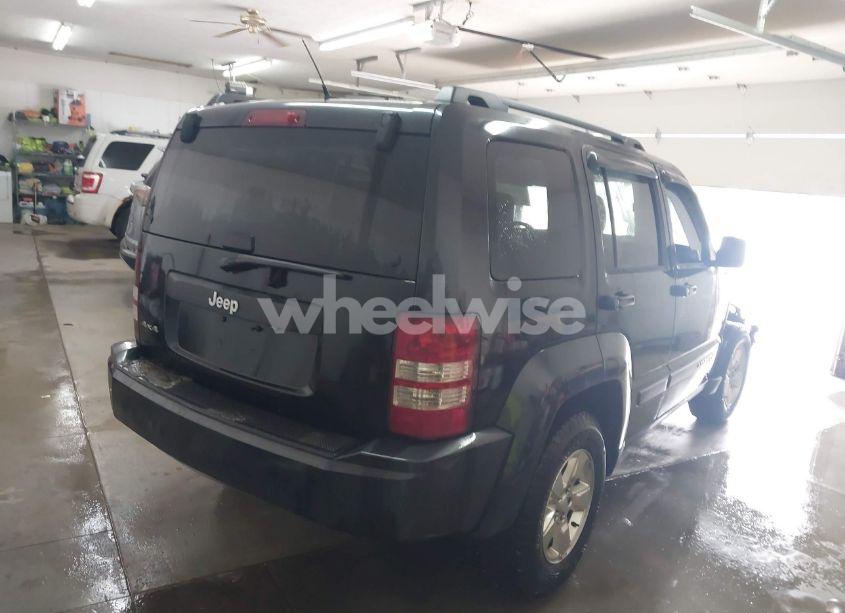 Photo 4 of 2010 Jeep Liberty SPORT (VIN 1J4PN2GK9AW118575)