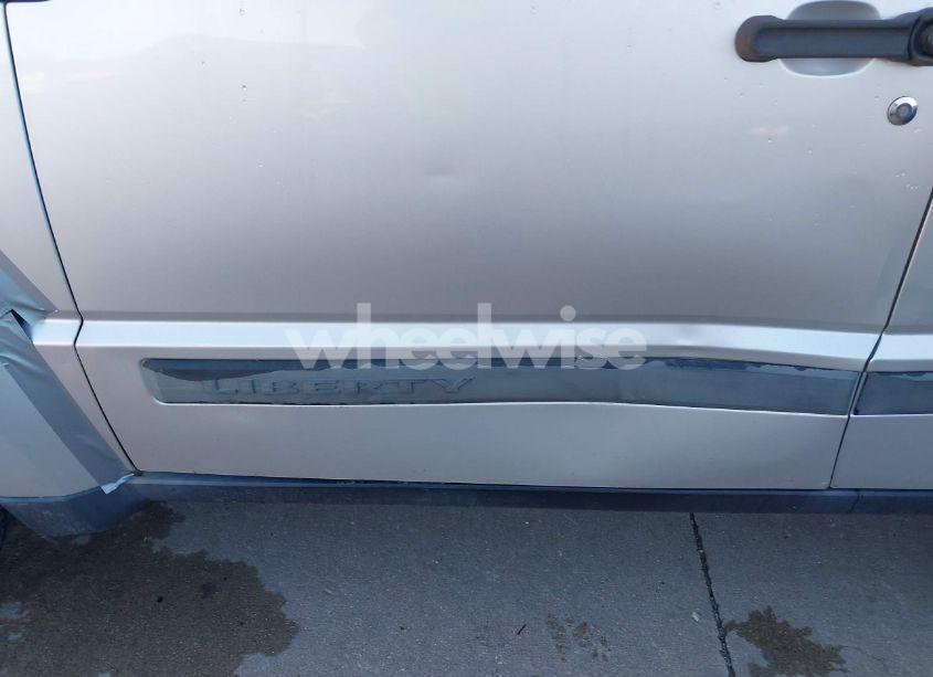 Photo 6 of 2010 Jeep Liberty SPORT (VIN 1J4PN2GK9AW159529)