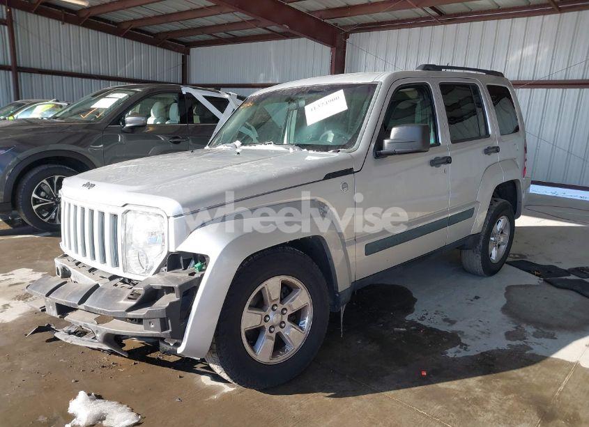 Photo 2 of 2010 Jeep Liberty SPORT (VIN 1J4PN2GK9AW168702)