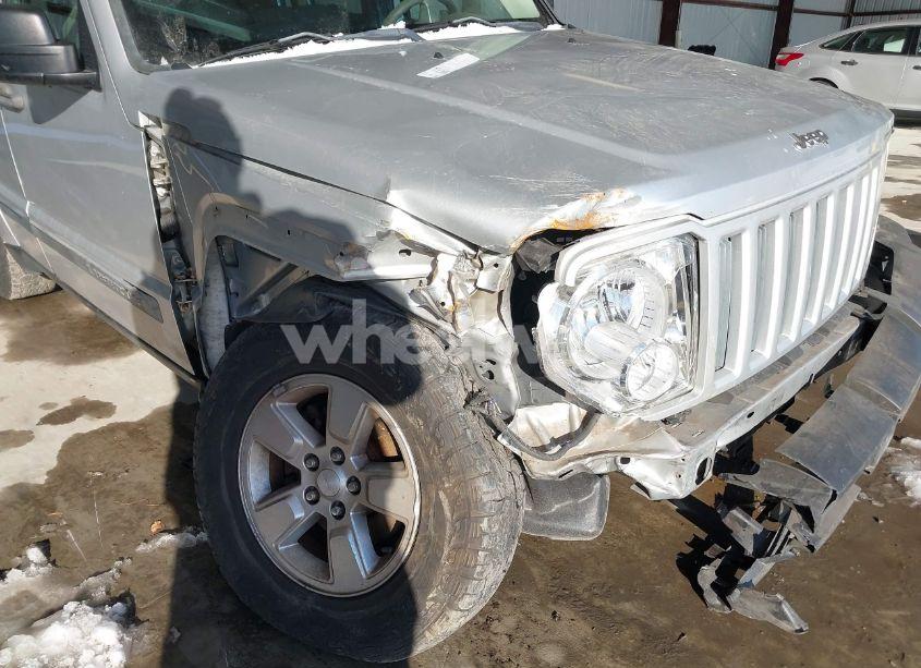 Photo 6 of 2010 Jeep Liberty SPORT (VIN 1J4PN2GK9AW168702)