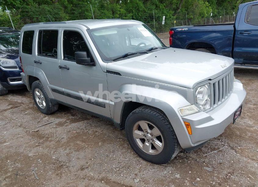 2011 Jeep Liberty SPORT (VIN 1J4PN2GK9BW527970) main photo