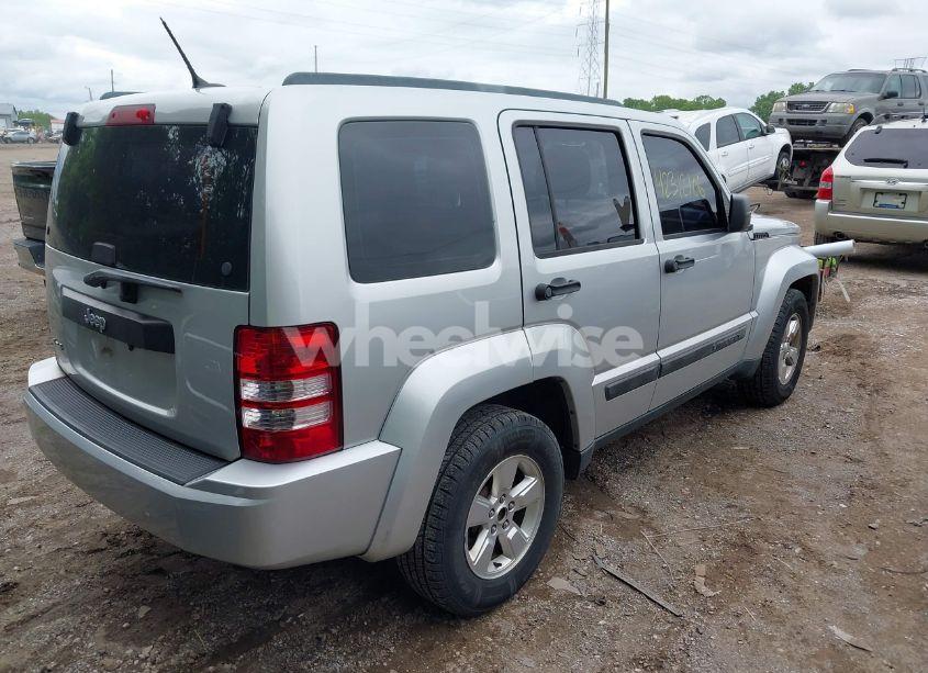 Photo 4 of 2011 Jeep Liberty SPORT (VIN 1J4PN2GK9BW527970)