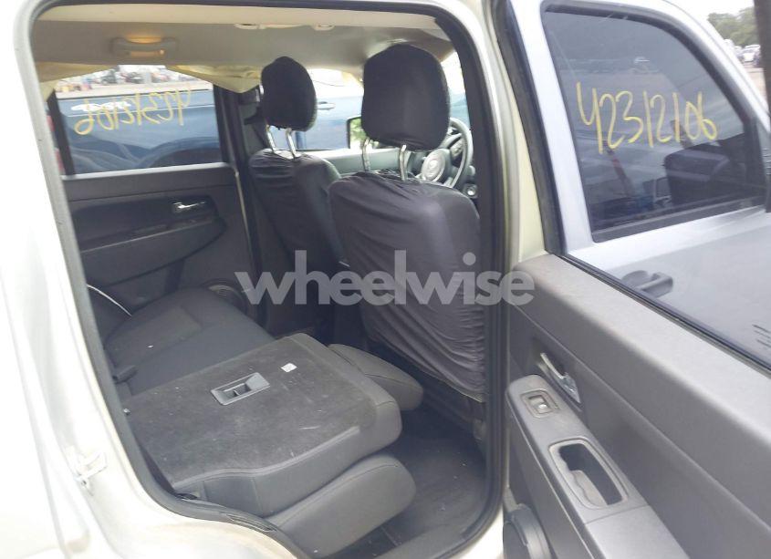 Photo 8 of 2011 Jeep Liberty SPORT (VIN 1J4PN2GK9BW527970)