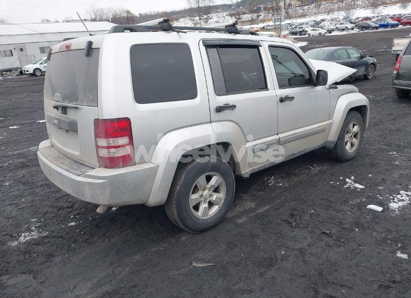 Photo 4 of 2010 Jeep Liberty SPORT (VIN 1J4PN2GKXAW179336)