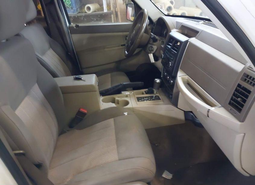 Photo 5 of 2011 Jeep Liberty SPORT (VIN 1J4PN2GKXBW535897)