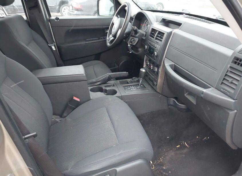 Photo 5 of 2011 Jeep Liberty SPORT (VIN 1J4PN2GKXBW562453)