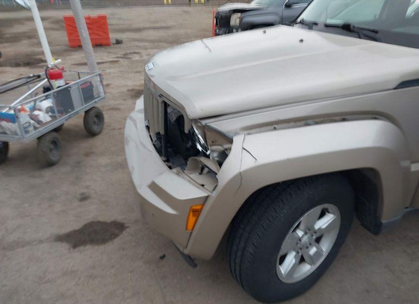 Photo 6 of 2011 Jeep Liberty SPORT (VIN 1J4PN2GKXBW562453)