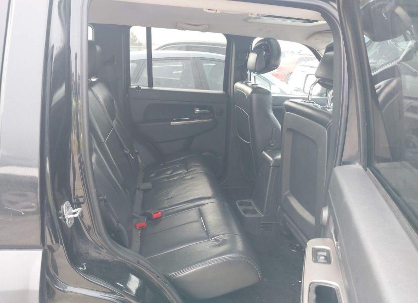 Photo 8 of 2010 Jeep Liberty RENEGADE (VIN 1J4PN3GKXAW148528)