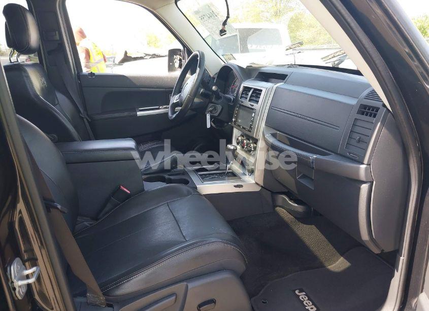 Photo 5 of 2010 Jeep Liberty LIMITED (VIN 1J4PN5GK1AW149319)