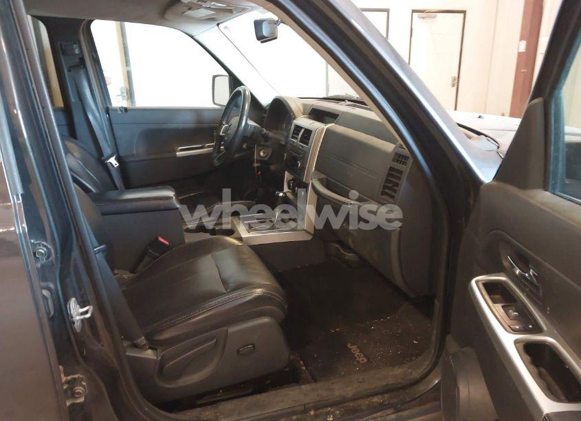 Photo 5 of 2010 Jeep Liberty LIMITED EDITION (VIN 1J4PN5GK4AW155664)