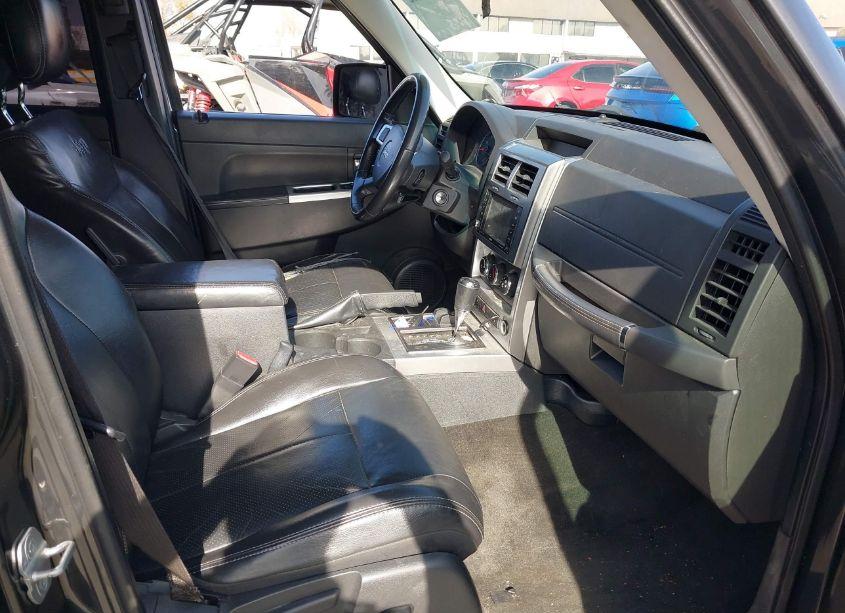 Photo 5 of 2010 Jeep Liberty LIMITED (VIN 1J4PN5GK5AW165068)
