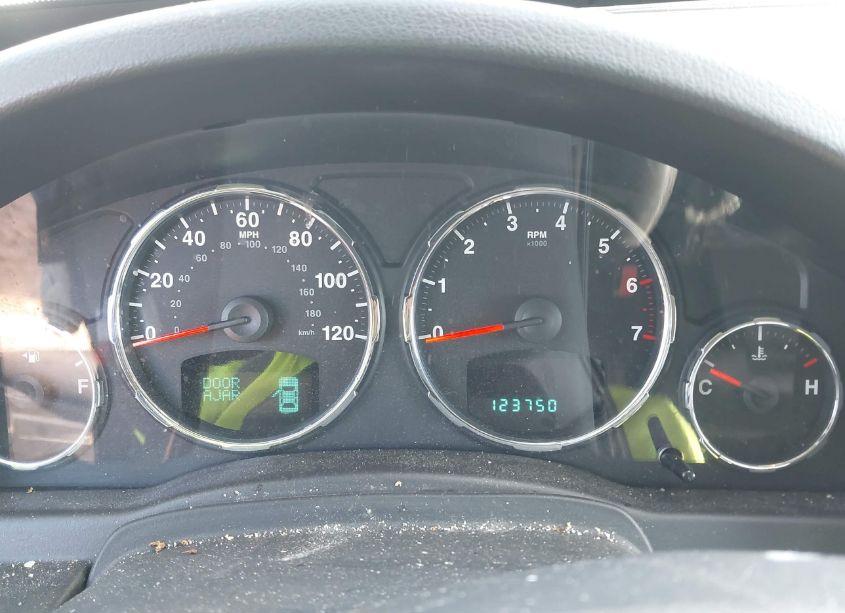 Photo 7 of 2010 Jeep Liberty LIMITED (VIN 1J4PN5GK9AW161024)